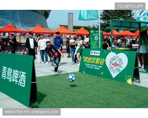 联赛举办线下球迷交流大会增强社区凝聚力