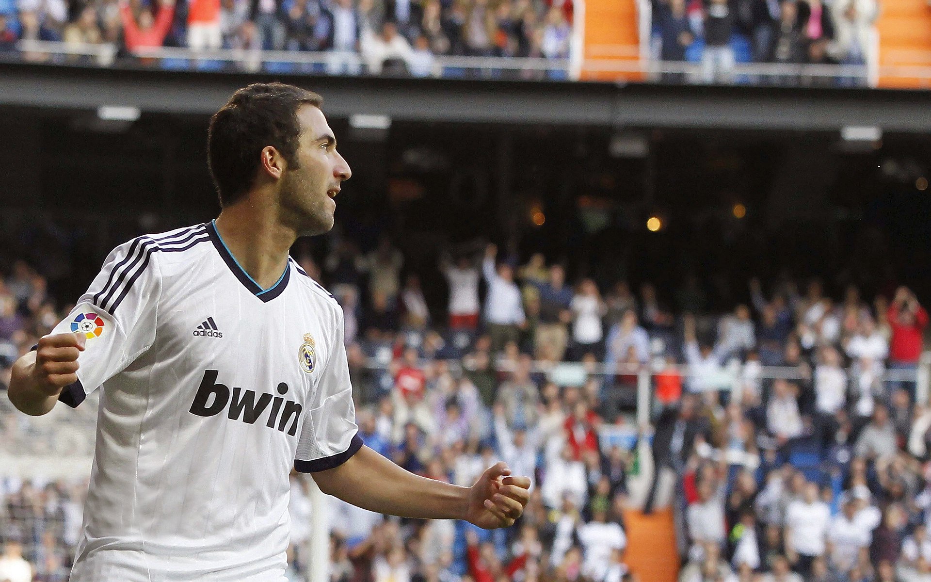 星空体育入口官网-上海海港能否中超三连冠?北京国安变成保级裁决官,中超上海海港vs北京国安